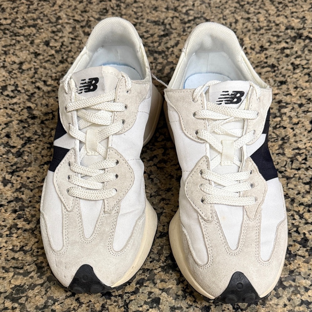 New Balance 327 Sneakers - Picture 3 of 7